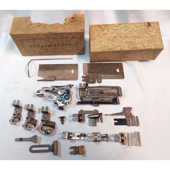 Vintage Greist Sewing Machine Attachments Singer? 20 Items Rare - Picture 1 of 1